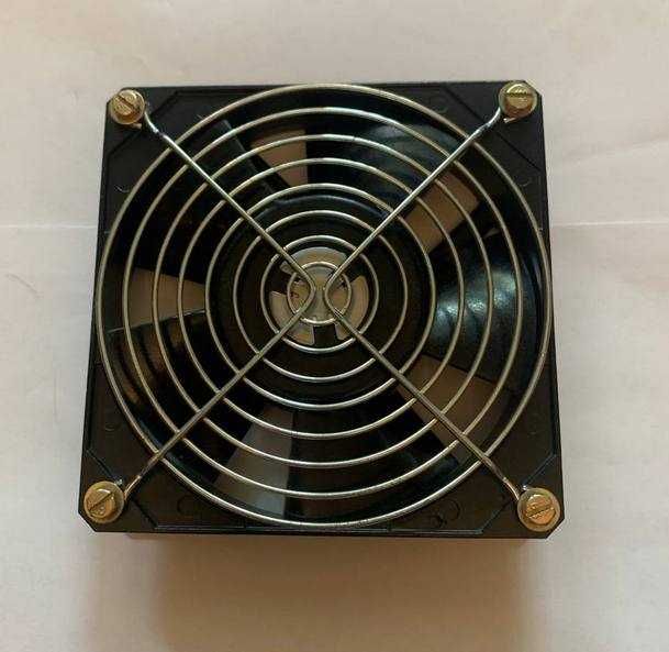 Продам осевой вентилятор ETRI 98 XH 01 81 / 000