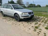 Volkswagen Passat b5 kombi 2001r. 1.9 tdi 101KM LA7W /Na części