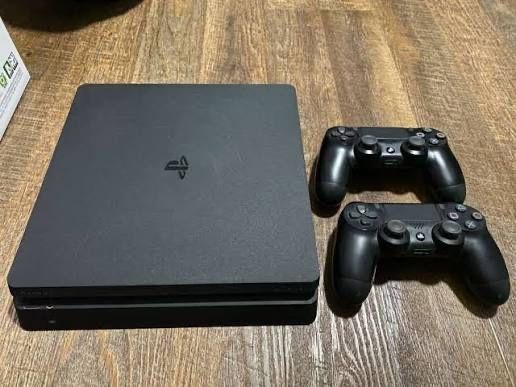 Playstation PS4 Slim com 2 comandos