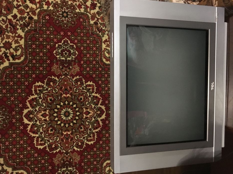 Телевизор    TCL
