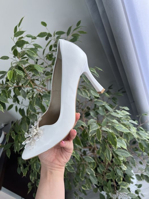Buty ślubne Brilu r. 39