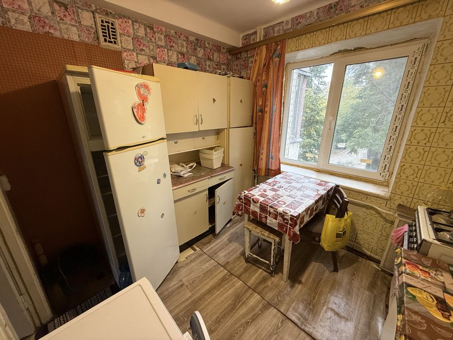 Продаж квартири вул.Березняківська 10