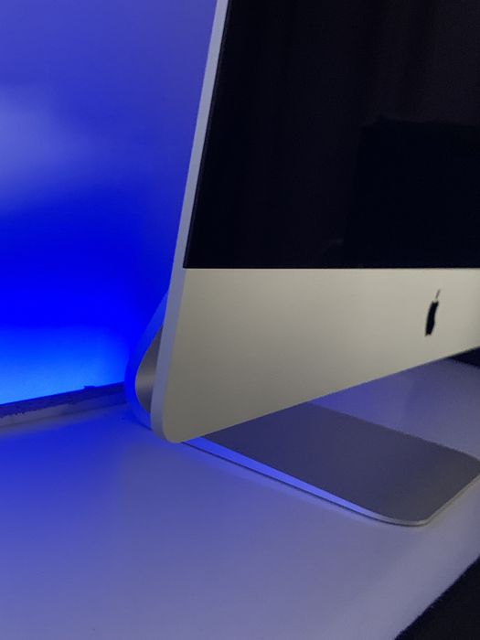 IMac 27” Retina 5K i7 4.0 Ghz/ 32GB/ 512SSD / 1TB HDD/ M390