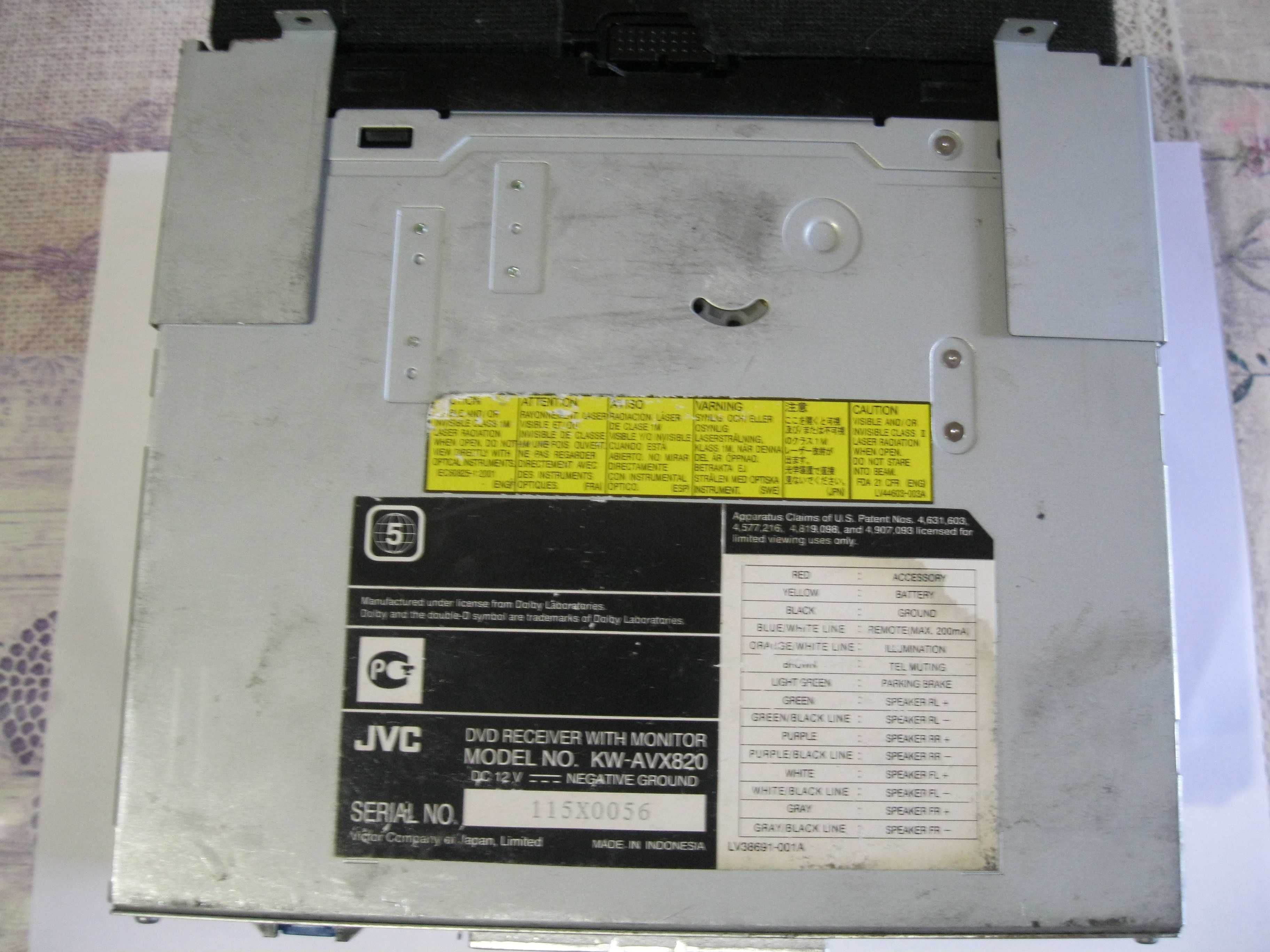 JVC Exad KW-AVX820 Автомагнитола DVD (Не работает сенсор)