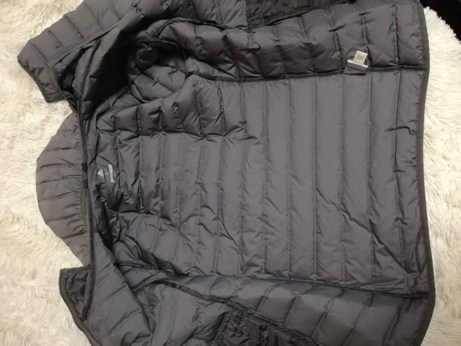 kurtka puchowa Adidas L 40 szara kurtka Adidas L model CY8738