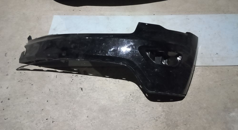 Продам 1/3 бампера на гранд чероки 2017+