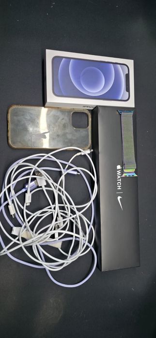 Zestaw iphone 12 128gb + apple watch se nike + akcesoria