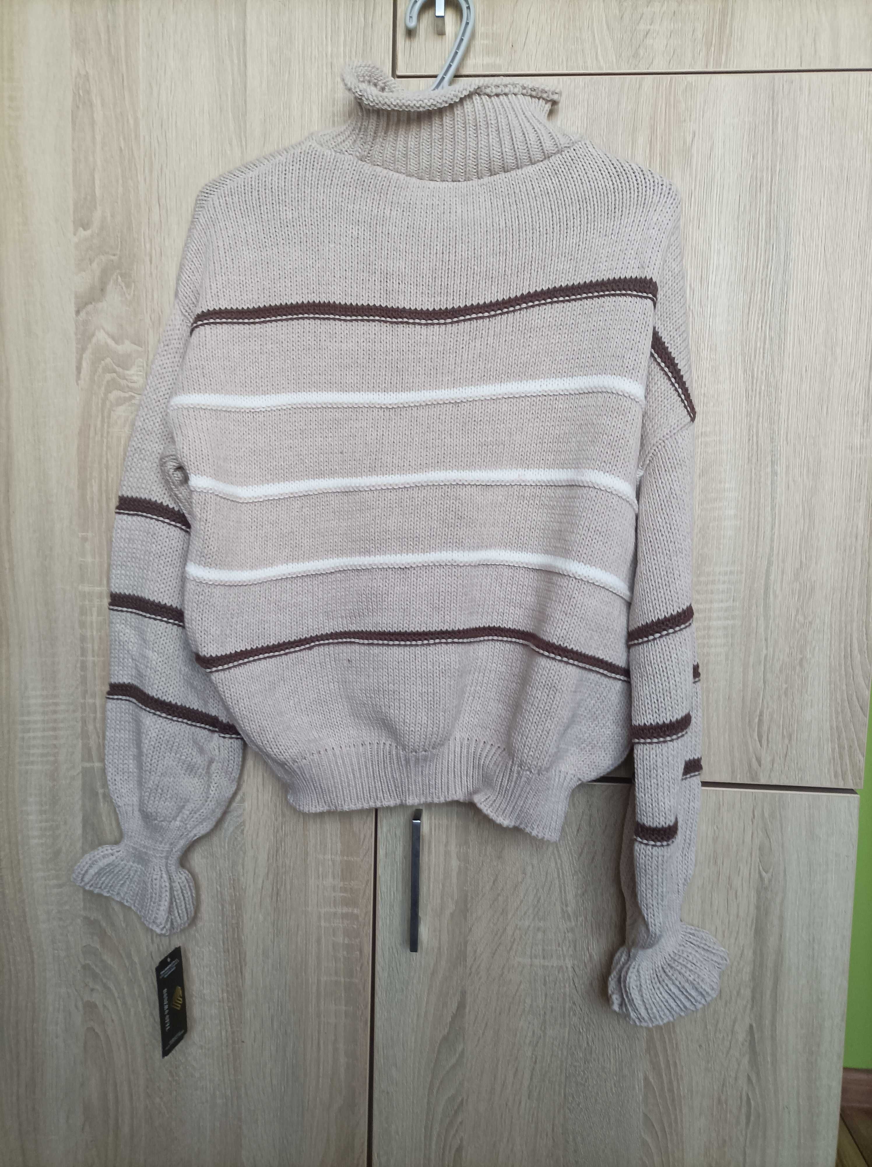Nowy sweterek w paski