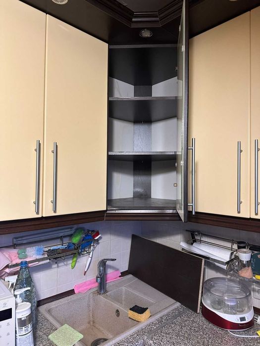 кухонні меблі в хорошому стані