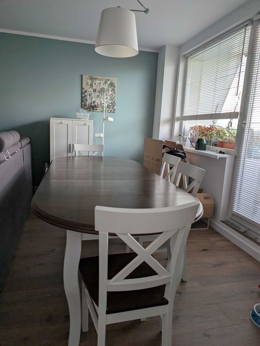 Stół rozkładany + 4 krzesła