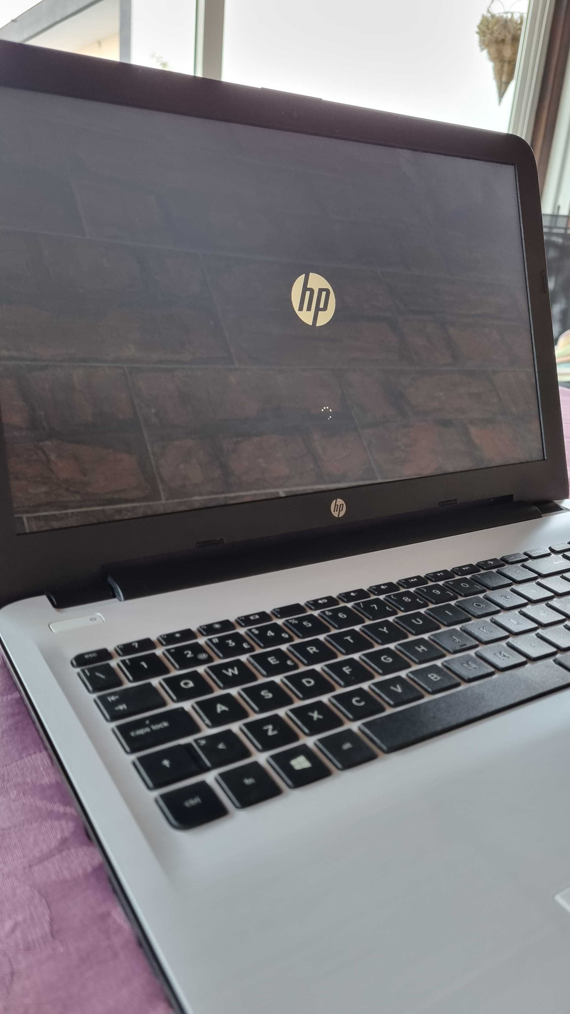 Portátil HP Notebook 15 - Como Novo