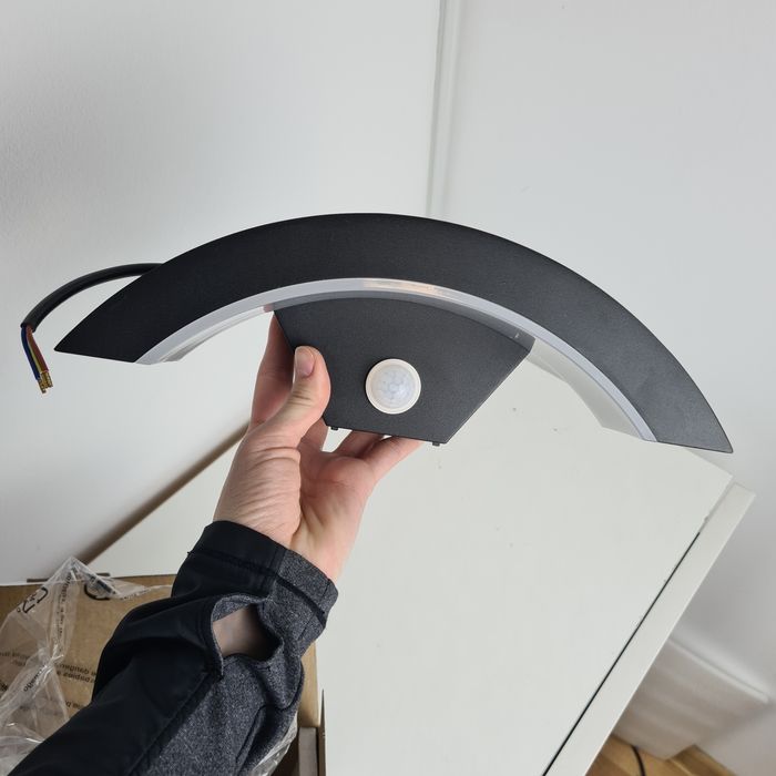 Вуличний ліхтар з датчиком руху 1 шт