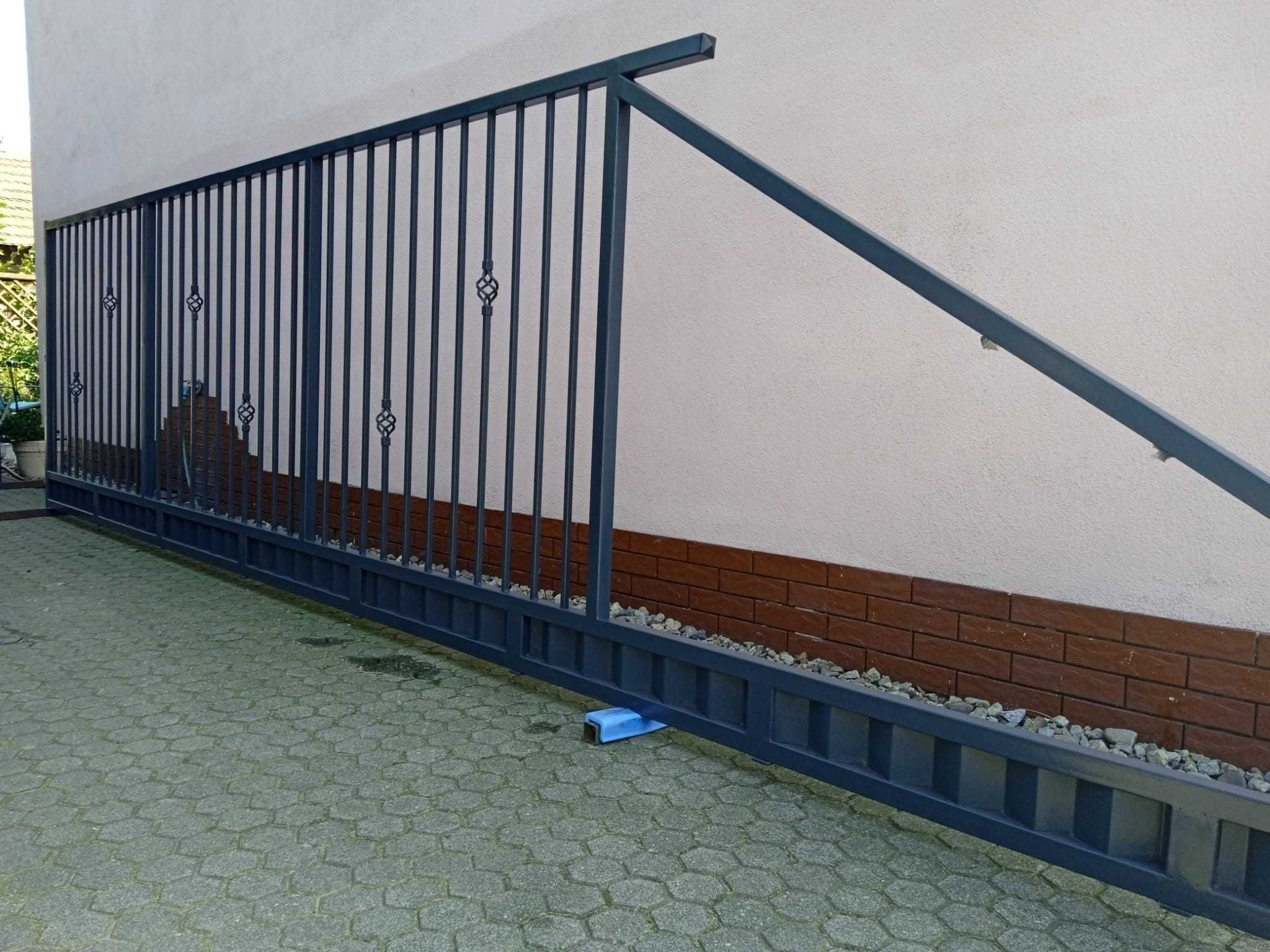 Brama przesuwna (1500 x 4000) + furtka (1500 x 1000)