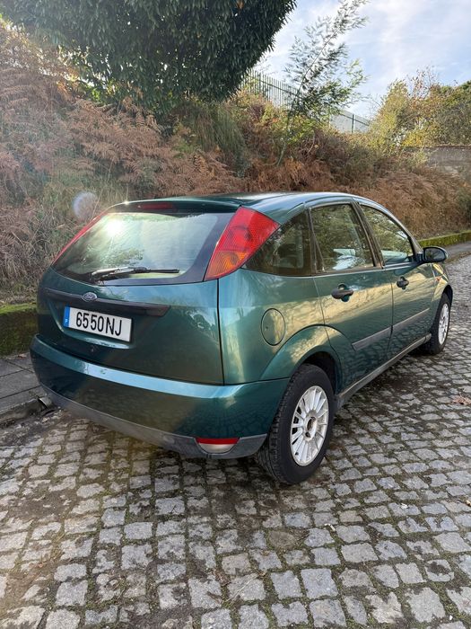 Ford Focus 1.4 Z-Tec Impecável
