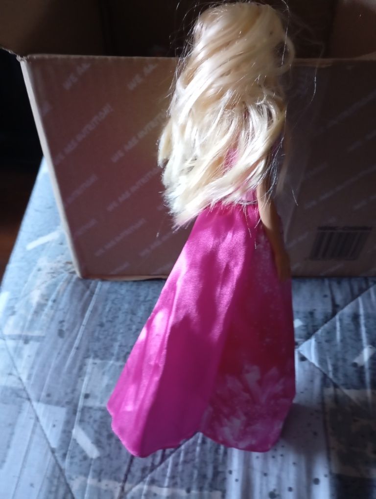 Barbie vintage usada em bom estado
