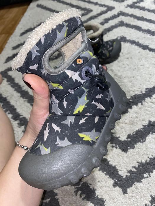 Зимове взуття    Bogs