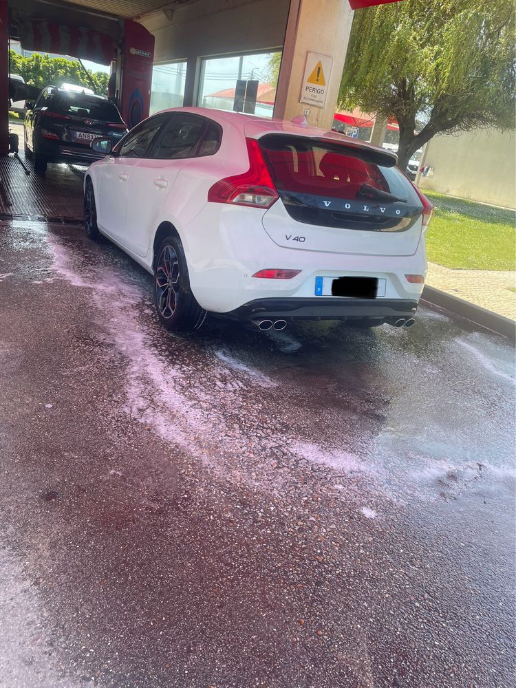 Volvo v40 d2 2013