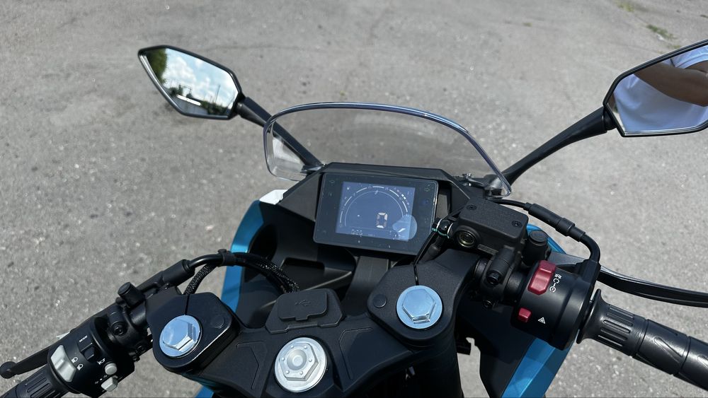 Мотоцикл CFMOTO 250SR LITE на Інжекторі