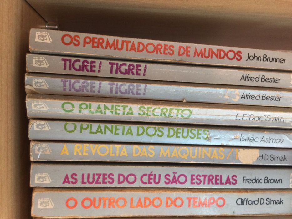 Argonauta, muitos livros da colecção, ofereço portes