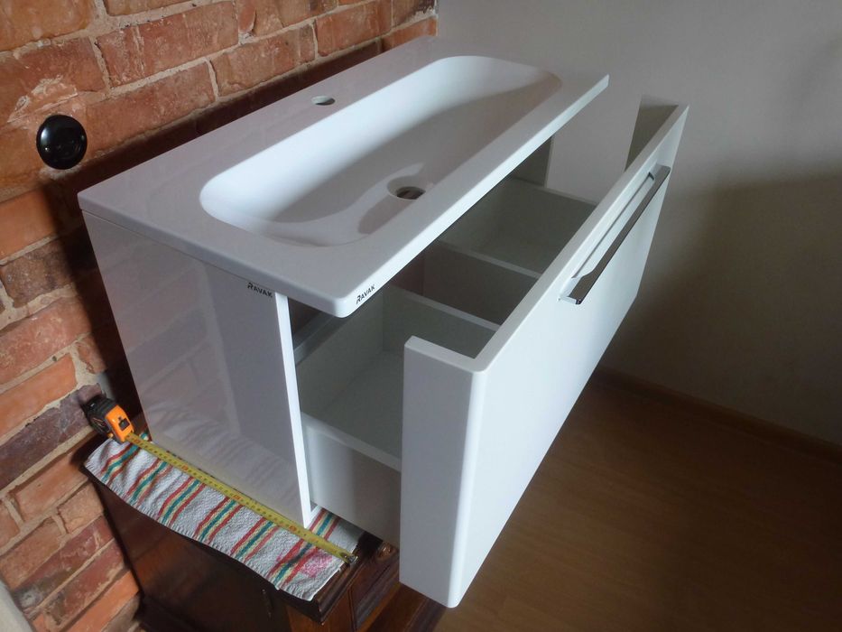 RAVAK model RING umywalka szafka pod umywalkę 80cm i słupek 150cm wys.