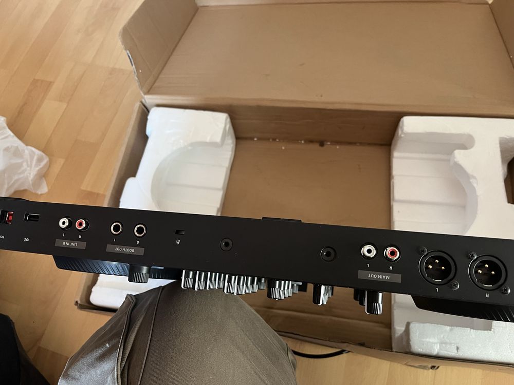 Kontroler traktor s3 native instruments