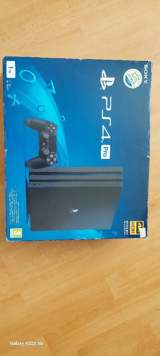 Play Station 4 pro