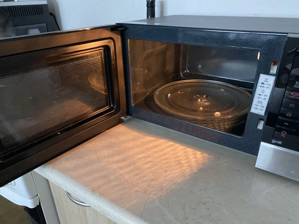 Kuchenka Mikrofalowa samsung z grillem