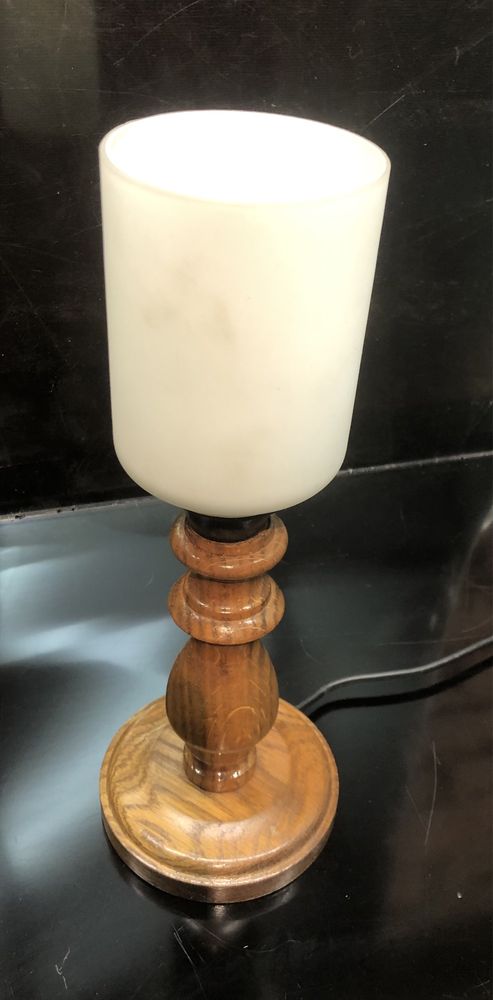 Drewniana lampka nocna szklany klosz vintage retro PRL