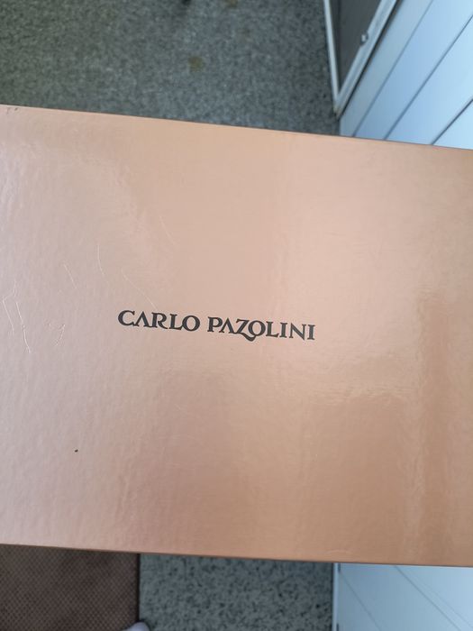 Продам ботинки женские CARLO PAZOLINI