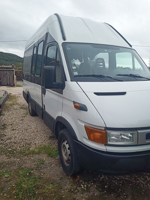 Iveco 2.8 9lugares ligeira com AC