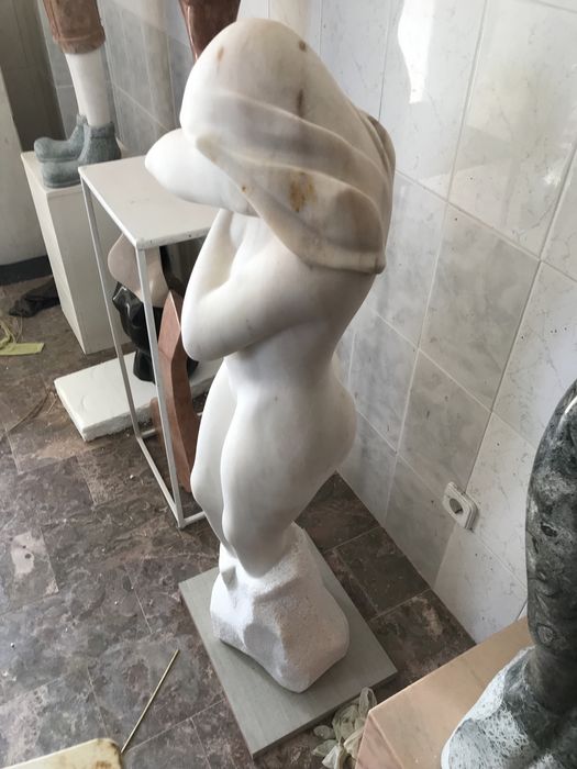 Escultura em mármore