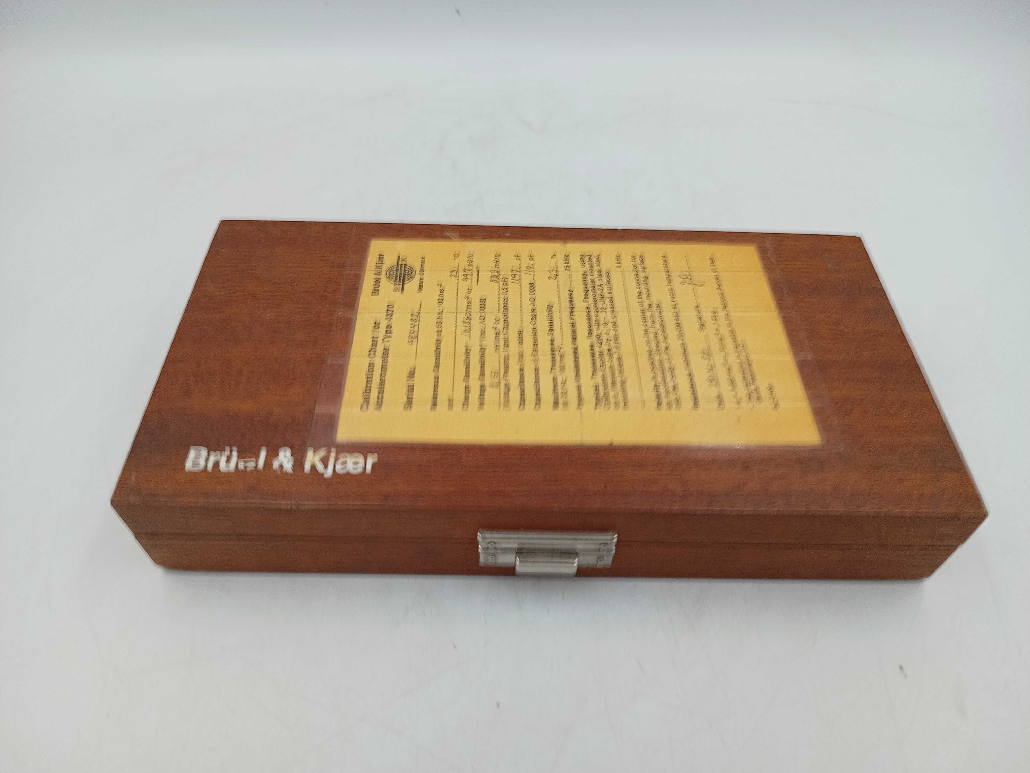 Akcelerometr Bruel & Kjaer typ 4370