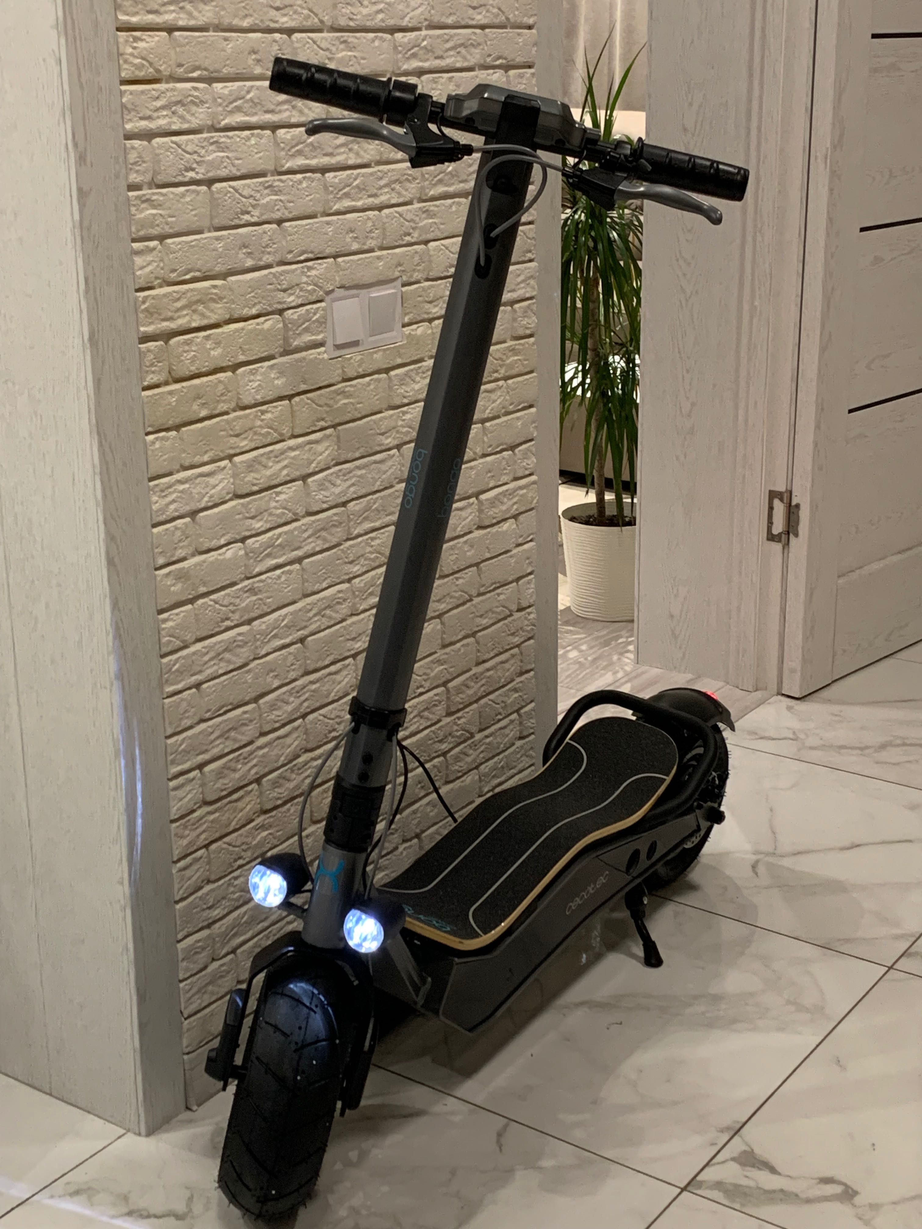 Електросамокат Cecotec Bongo Z