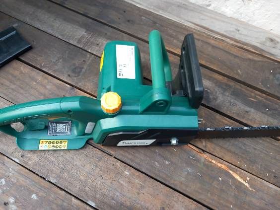 Piła elektryczna 1800 W 35 cm