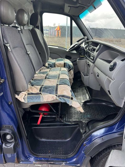 Бус Renault Master 2007 року