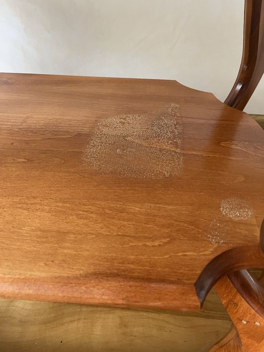 Журнальний столик