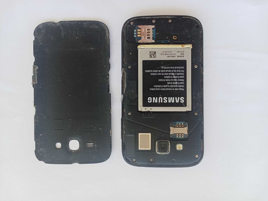 Samsung Galaxy Grand GT-I9082 a funcionar para peças