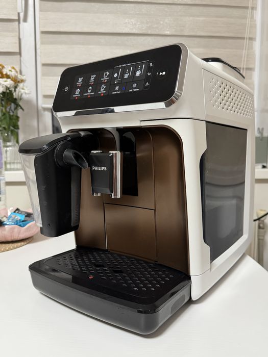 Кавомашина Philips Latte Go Series 3243