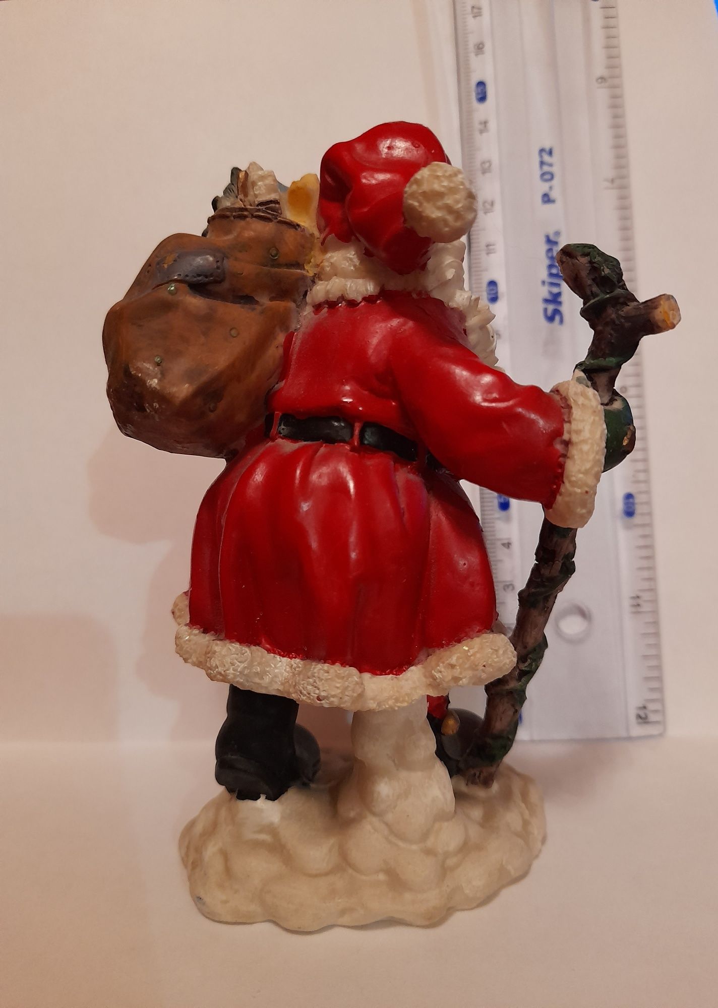 Дед Мороз из полистоуна, статуэтка