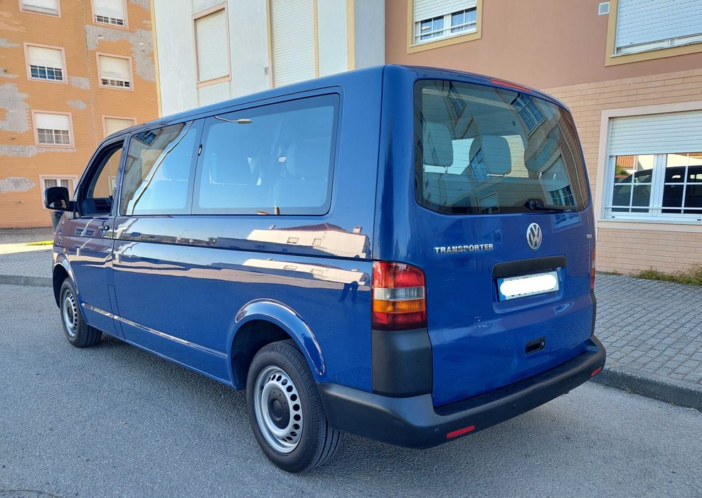 VW Transporter T5 1.9 TDI 9 Lugares Extra Longa