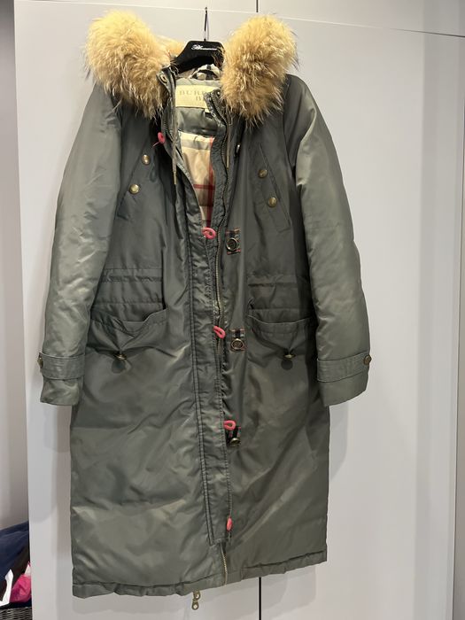 Куртка жіноча зимова М Burberry хакі