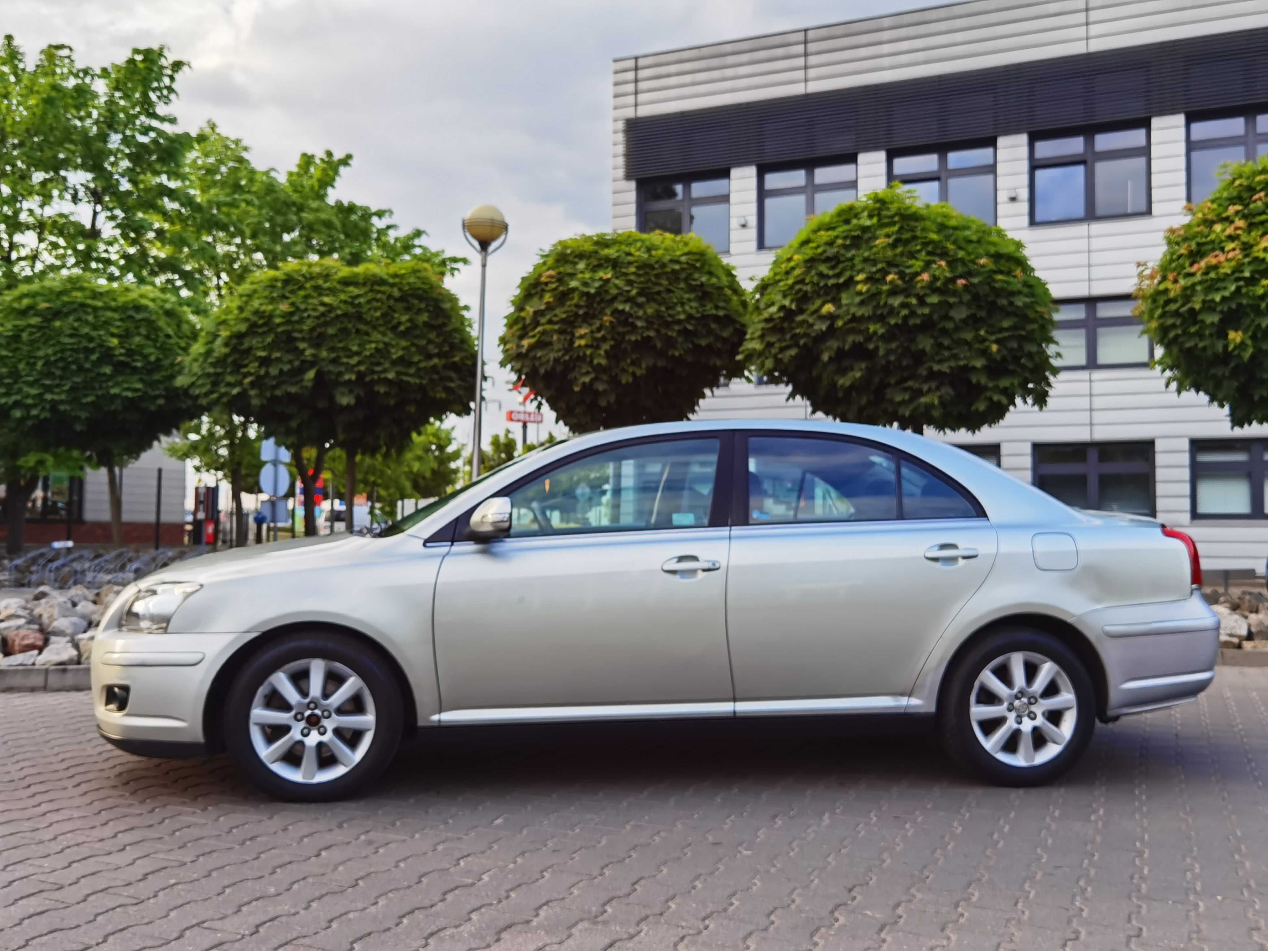 Toyota Avensis 2006 LIFT D4D 2.0 Diesel Klima Elektryka ALUSY Nawi