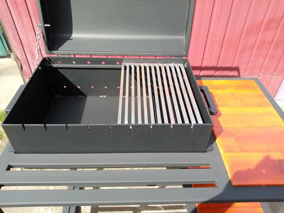 Мангал,гриль з шампурами та ришіткою