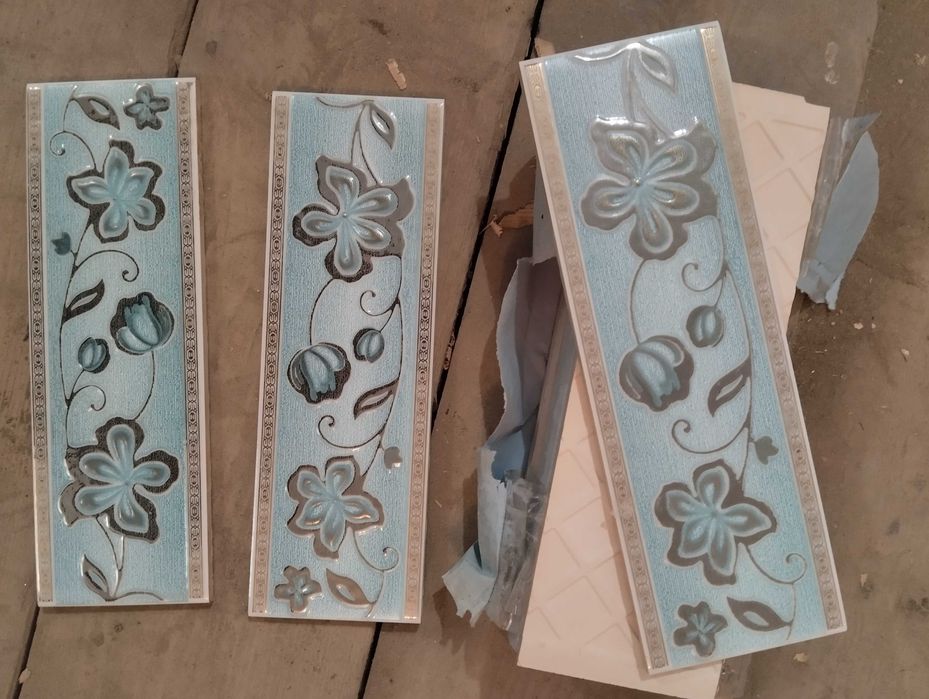 облицовочная керамическая 
 кахельная плитка для стен фриз