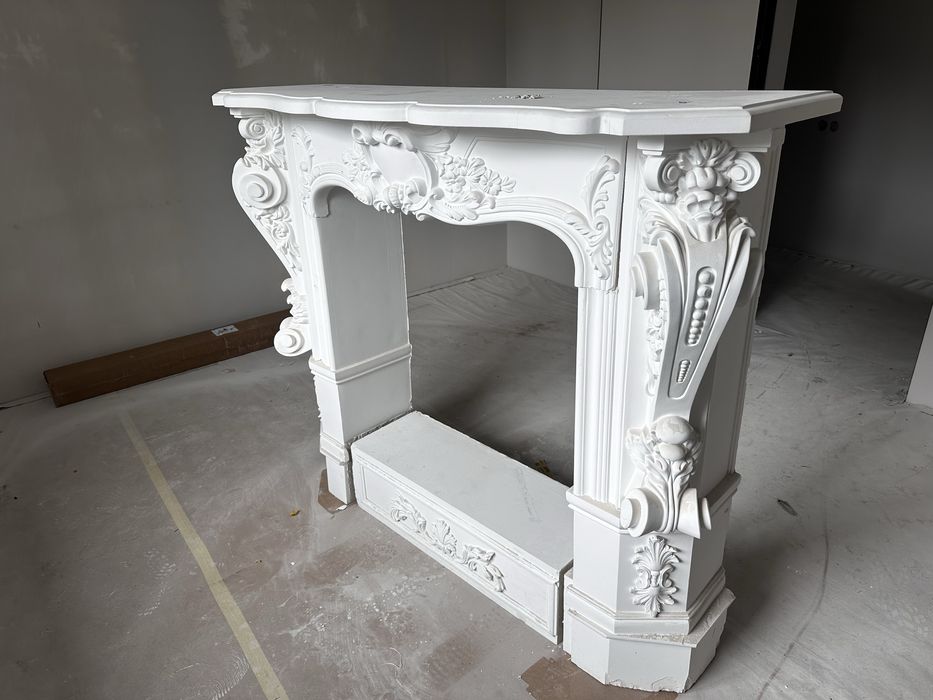 Декоративний камін