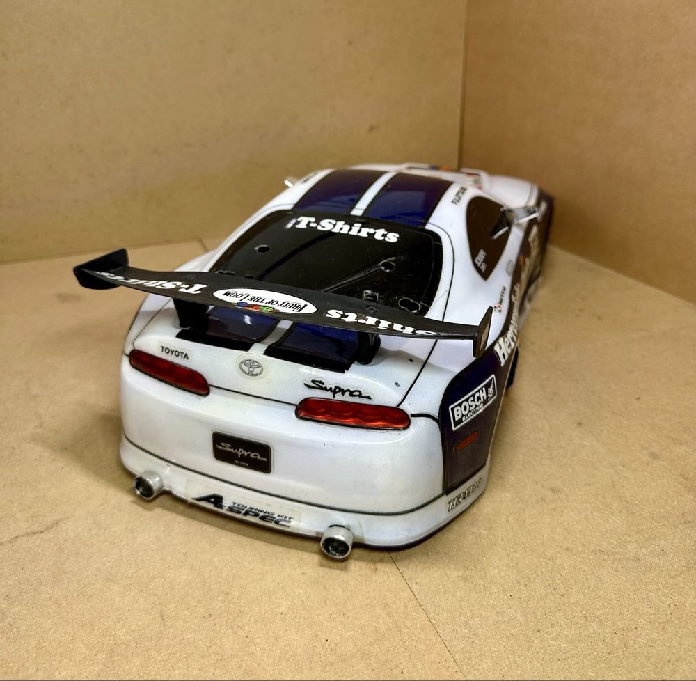 Body 1/10 - Supra
