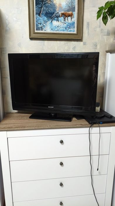 Телевізор Sharp LS-32S7E-BK+ тв приставка