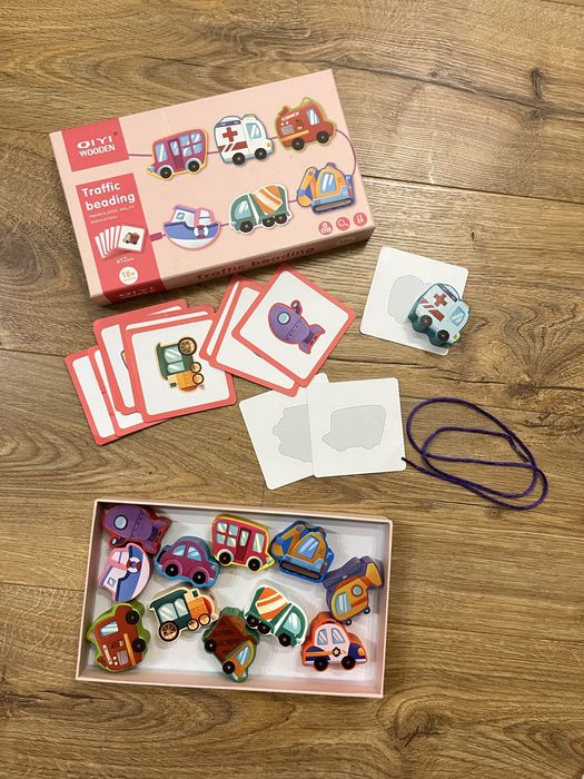 Розвиваюча іграшка шнурівка транспорт деревяна