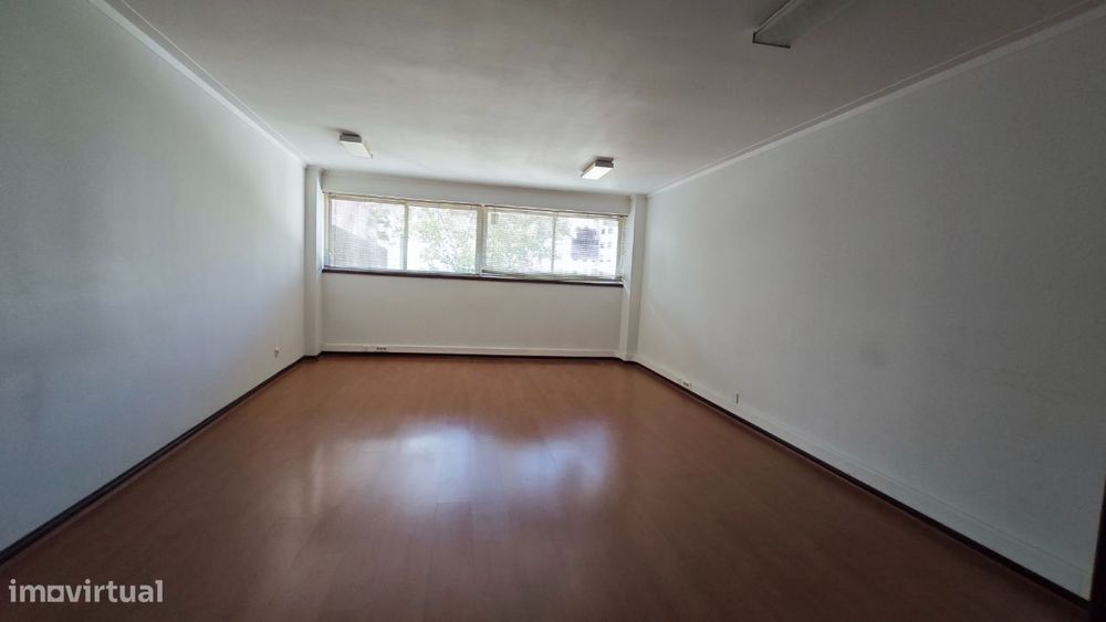 Escritório - 35m2 - Av. Republica - Gaia