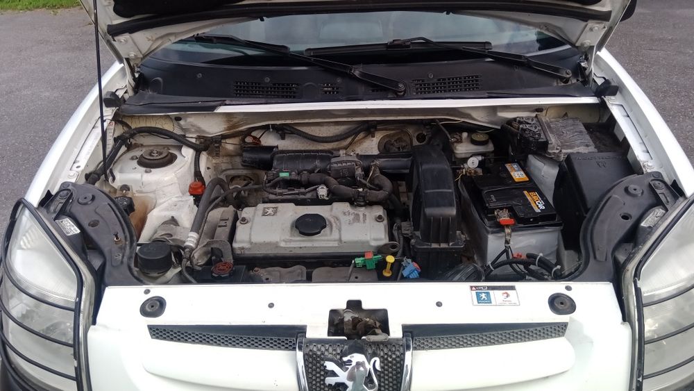 Пежо Партнер пасажир